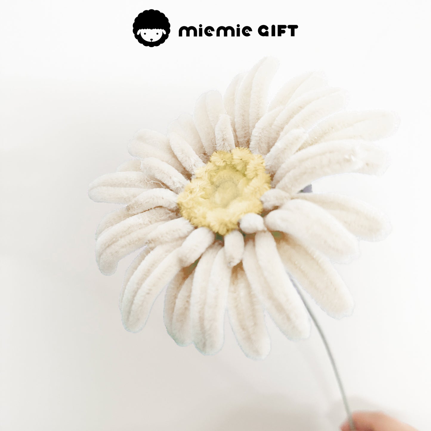 White Frangipani pipe cleaner flower by MieMie Gift, a DIY handmade craft perfect for home decor, floral arrangements, and thoughtful gifts.